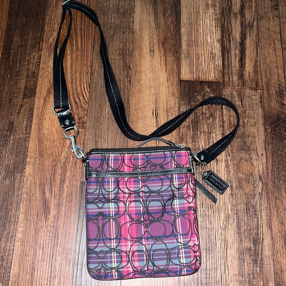 Coach Handbags - Coach crossbody bag